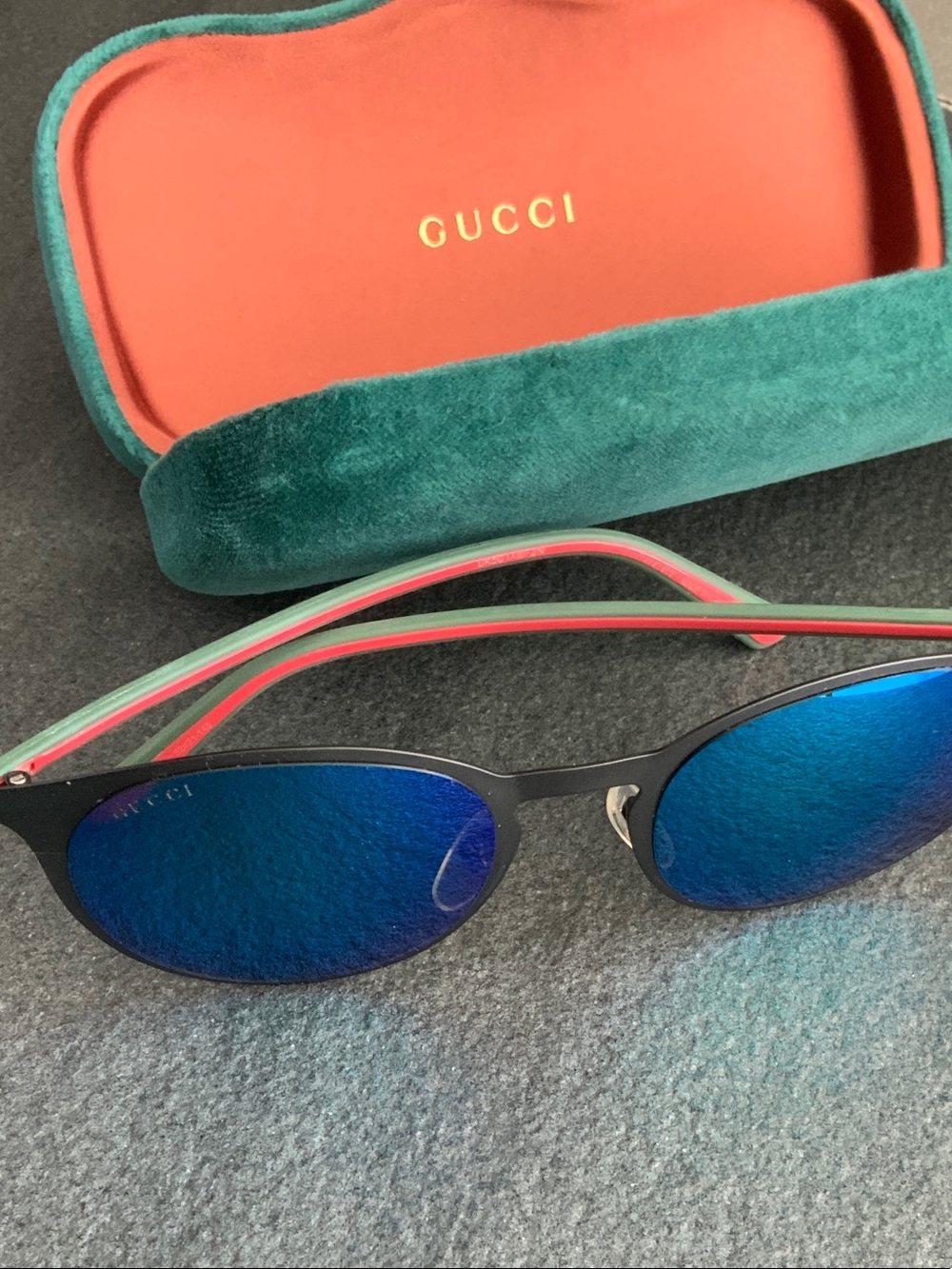 Gucci women’s/men’s  Blue Mirrored Pilot Sunglasses with Red-Accented Temples
